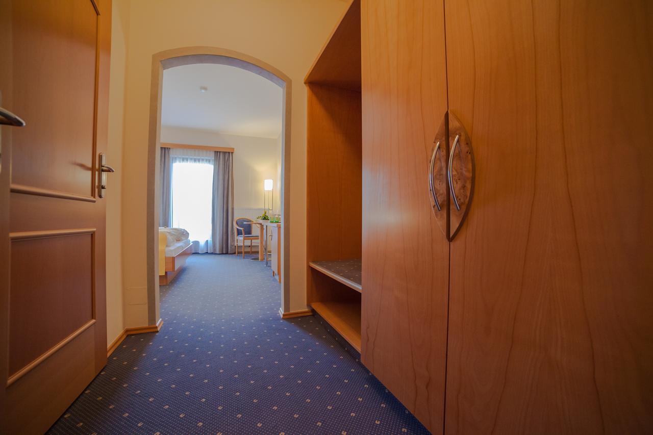 Gasthof Mauthner Zum Kirchenwirt Hotel Wies Room photo